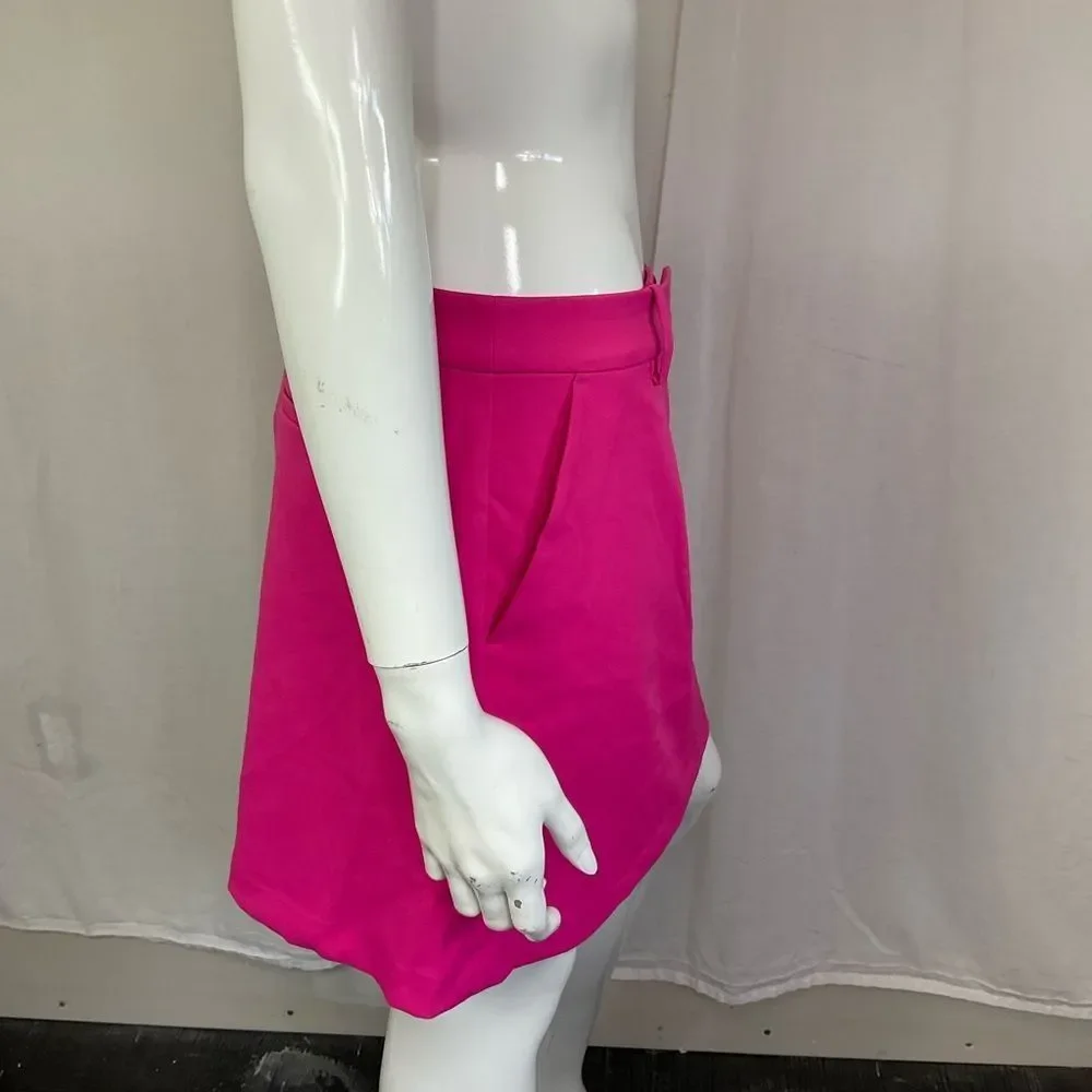 NEW Tory Sport Bright Pink Pockets Tech Twil Golf Skort Size M
